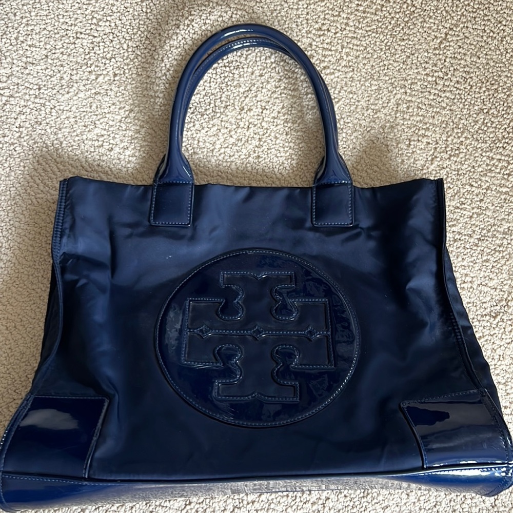 Tory Burch Ella Patent /nylon Tote Navy small scratches/ normal wear versatile